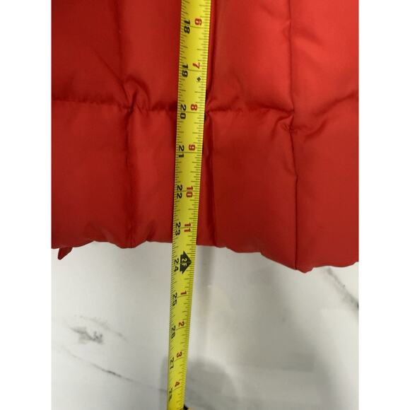 Gap Women's Down Filled Quilted Puffer Vest Size Medium Red Full Zip Nylon - Picture 4 of 9